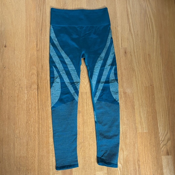 Fabletics Pants - Teal Seamless Active Leggings S